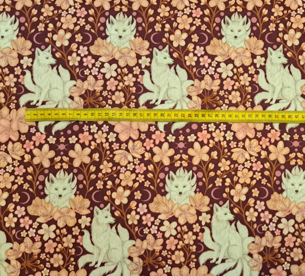 Nouveau - Popeline oeko-tex imprimé en France - Motif Kitsune - Le Vent des Cerisiers - Fond Cerisier – Image 5