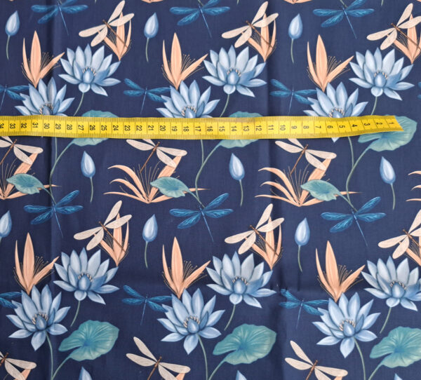 Nouveau - Popeline oeko-tex imprimé en France - Motif Egypte Libellules- Eclat du Nil - Fond Indigo – Image 10