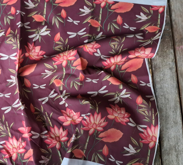 Nouveau - Popeline oeko-tex imprimé en France - Motif - Eclat d'Orient - Fond Bordeaux – Image 7