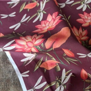 Nouveau – Popeline oeko-tex imprimé en France – Motif – Eclat d’Orient – Fond Bordeaux
