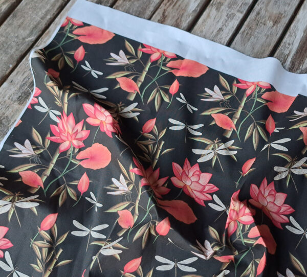 Nouveau - Popeline oeko-tex imprimé en France - Motif - Eclat d'Orient - Fond Noir – Image 2