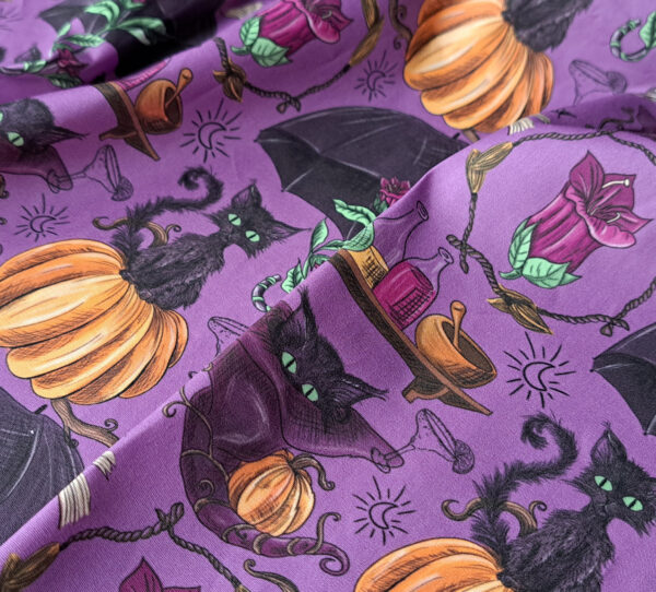 Nouveau - Popeline oeko-tex imprimé en France - Motif - Sortilèges - Fond Mauve – Image 5