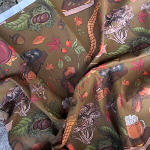 Nouveau – Popeline oeko-tex imprimé en France – Motif – Au coin du feu – Fond Olive – Taille M