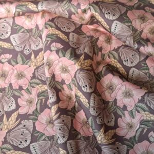 Nouveau – Popeline oeko-tex imprimé en France – Motif – Sous les Eglantiers – Fond Violet