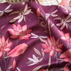 Velours oeko-tex imprimé en France – Motif – Eclat d’Orient – Fond Bordeaux