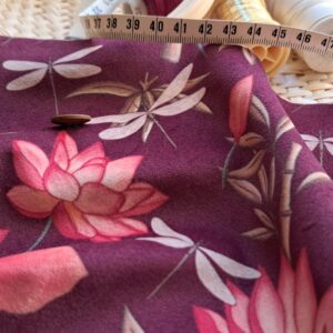 Velours oeko-tex imprimé en France – Motif – Eclat d’Orient – Fond Bordeaux