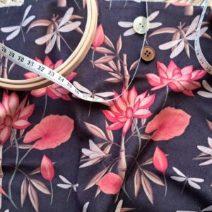 Velours oeko-tex imprimé en France – Motif – Eclat d’Orient – Fond Noir