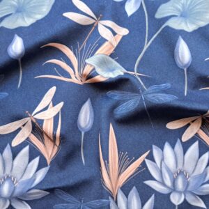 Velours oeko-tex imprimé en France – Motif Egypte Libellules- Eclat du Nil – Fond Indigo