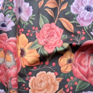 Velours oeko-tex imprimé en France – Motif – Lisière d’Automne – Fond Kaki avec Rouge-Gorge