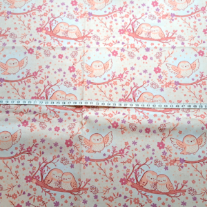 Nouveau – Popeline oeko-tex imprimé en France – Motif Au coeur de la douceur – Fond Ecru