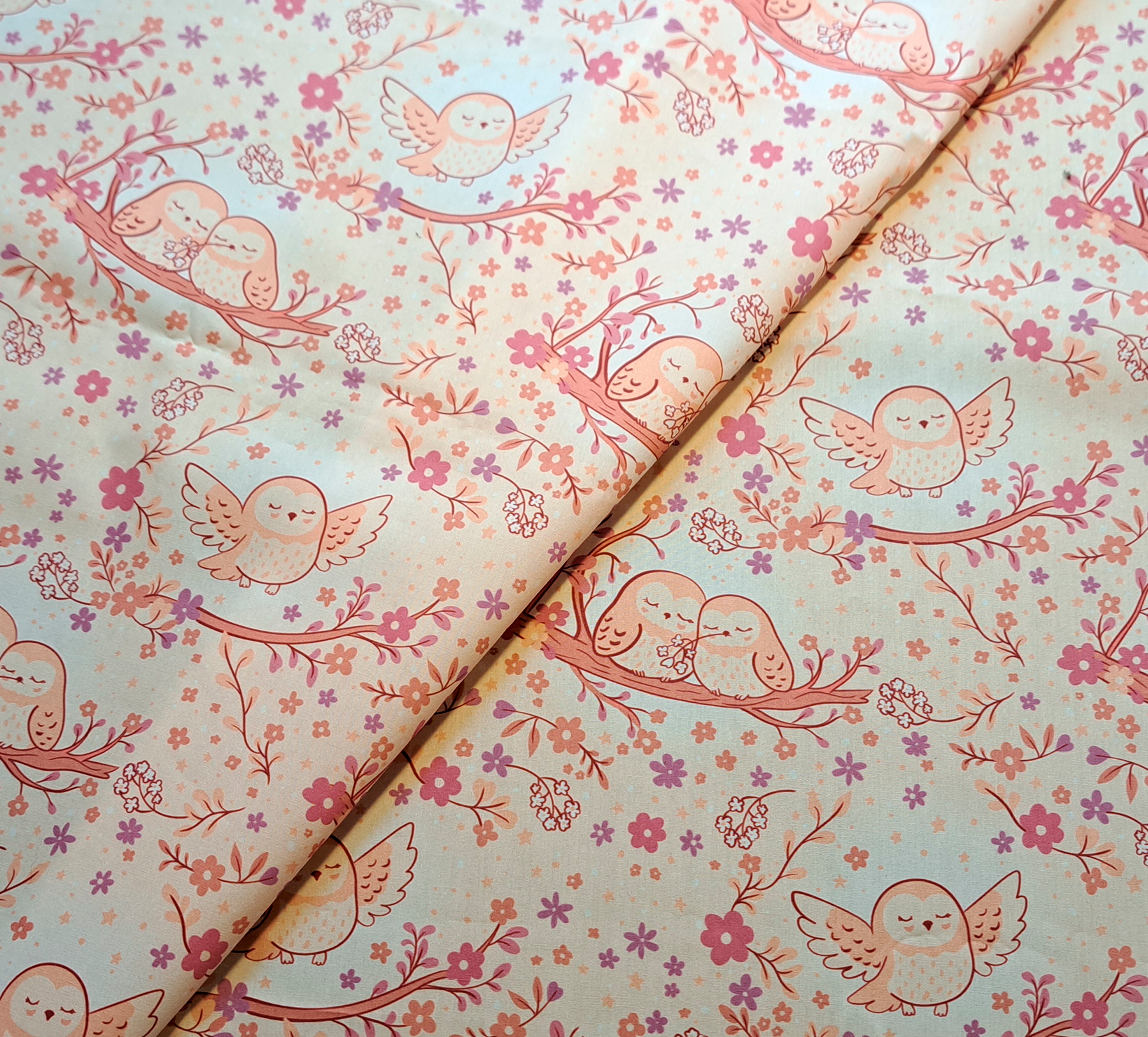 Nouveau – Popeline oeko-tex imprimé en France – Motif Au coeur de la douceur – Fond Ecru Nouveau - Popeline oeko-tex imprimé en France - Motif Au coeur de la douceur - Fond Ecru – Image 6