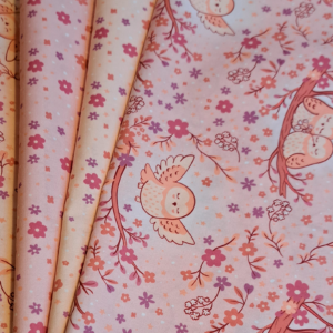 Nouveau – Popeline oeko-tex imprimé en France – Motif Au coeur de la douceur – Fond Saumon