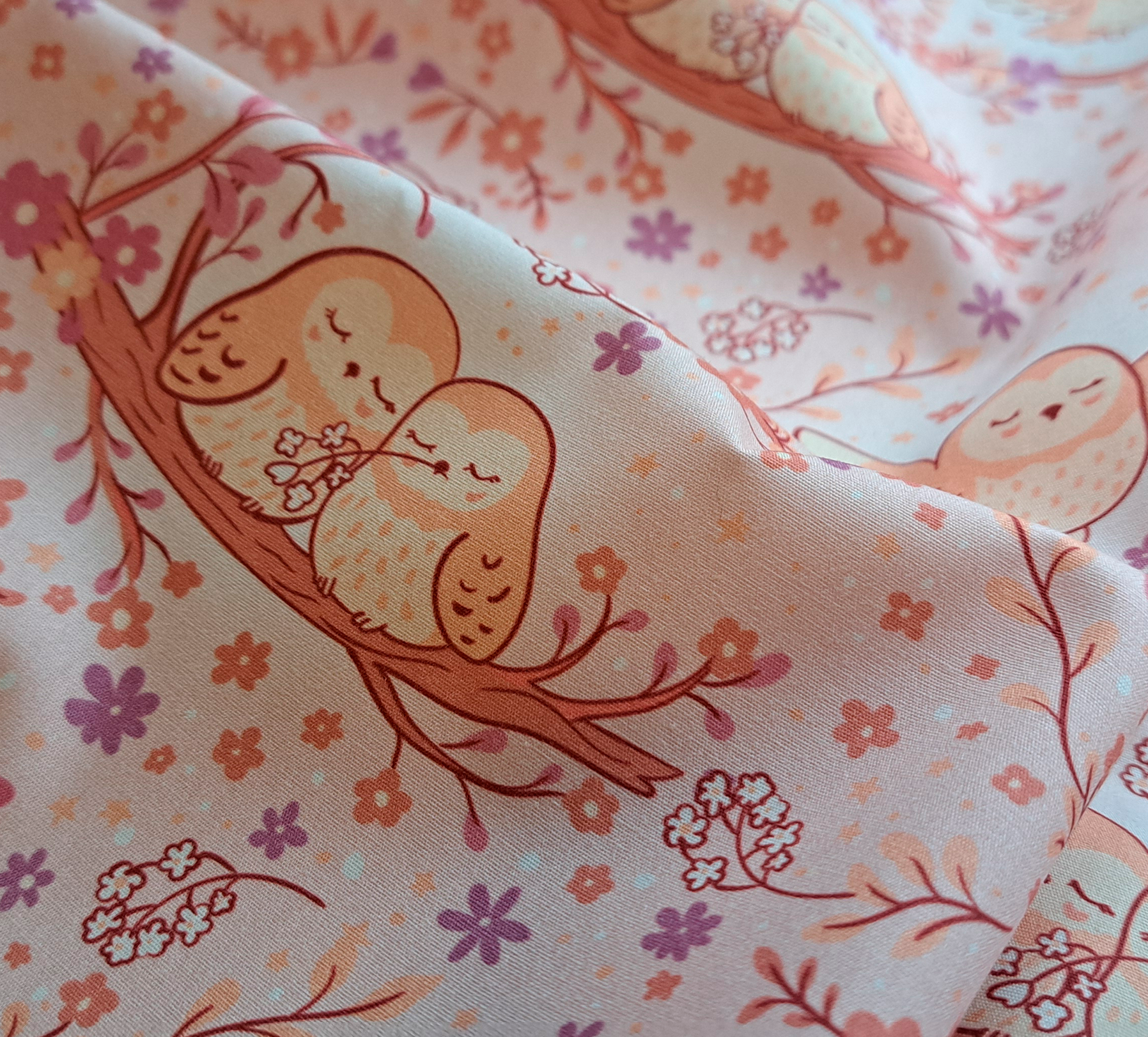 Nouveau – Popeline oeko-tex imprimé en France – Motif Au coeur de la douceur – Fond Saumon Nouveau - Popeline oeko-tex imprimé en France - Motif Au coeur de la douceur - Fond Saumon – Image 8