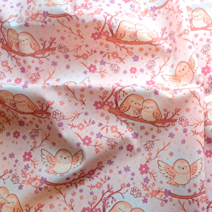 Nouveau – Popeline oeko-tex imprimé en France – Motif Au coeur de la douceur – Fond Saumon