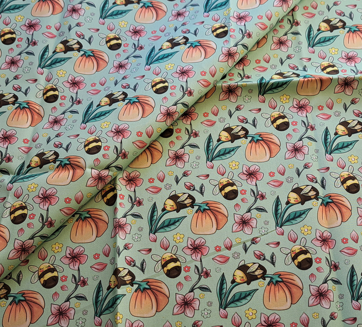 Nouveau – Popeline bio oeko-tex imprimé en France – Motif Le Bourdon Mignon- Fond Vert d’eau Nouveau - Popeline bio oeko-tex imprimé en France - Motif Le Bourdon Mignon- Fond Vert d'eau – Image 7
