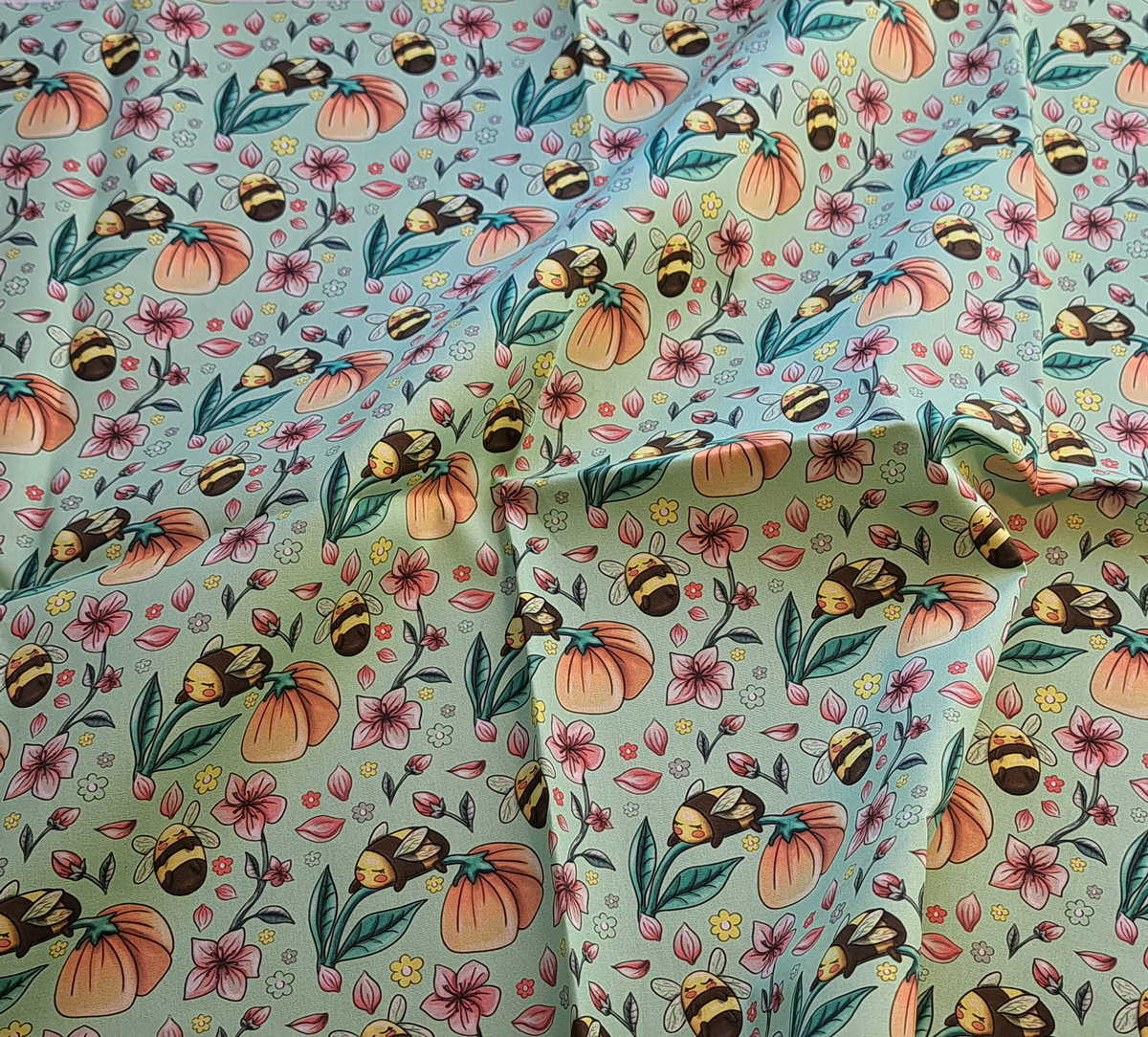 Nouveau – Popeline bio oeko-tex imprimé en France – Motif Le Bourdon Mignon- Fond Vert d’eau Nouveau - Popeline bio oeko-tex imprimé en France - Motif Le Bourdon Mignon- Fond Vert d'eau – Image 5
