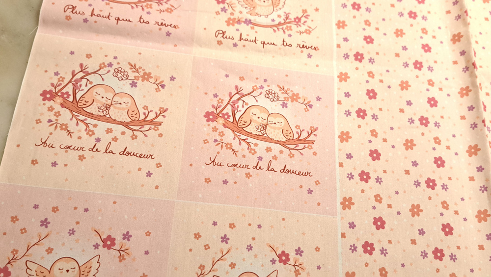 Nouveau – Popeline oeko-tex imprimé en France – Motif Panneau créatif Chouettes Nyctales – Fond Ecru Nouveau - Popeline oeko-tex imprimé en France - Motif Panneau créatif Chouettes Nyctales - Fond Ecru – Image 10