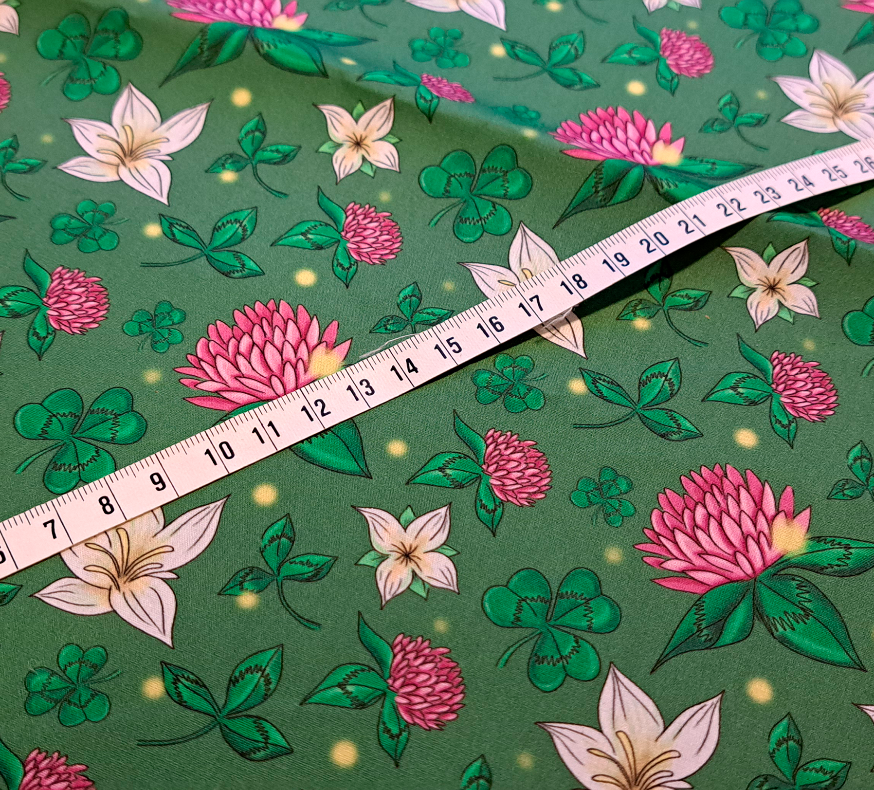 Nouveau – Popeline gots et oeko-tex imprimé en France – Motif simplifié associé Le Jardin des Fées – Fond Vert printanier Nouveau - Popeline gots et oeko-tex imprimé en France - Motif simplifié associé Le Jardin des Fées - Fond Vert printanier – Image 4