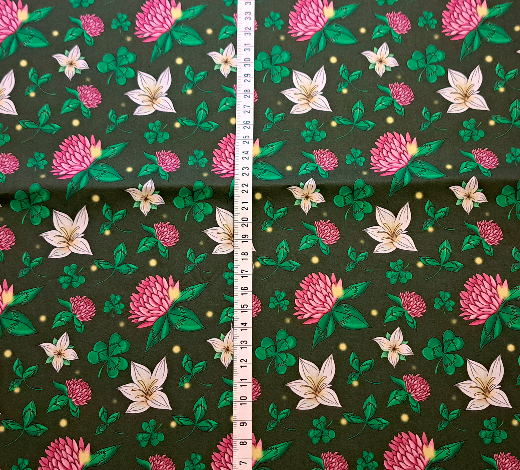 Nouveau – Popeline gots et oeko-tex imprimé en France – Motif simplifié associé Le Jardin des Fées – Fond Vert Foncé Nouveau - Popeline gots et oeko-tex imprimé en France - Motif simplifié associé Le Jardin des Fées - Fond Vert Foncé – Image 5