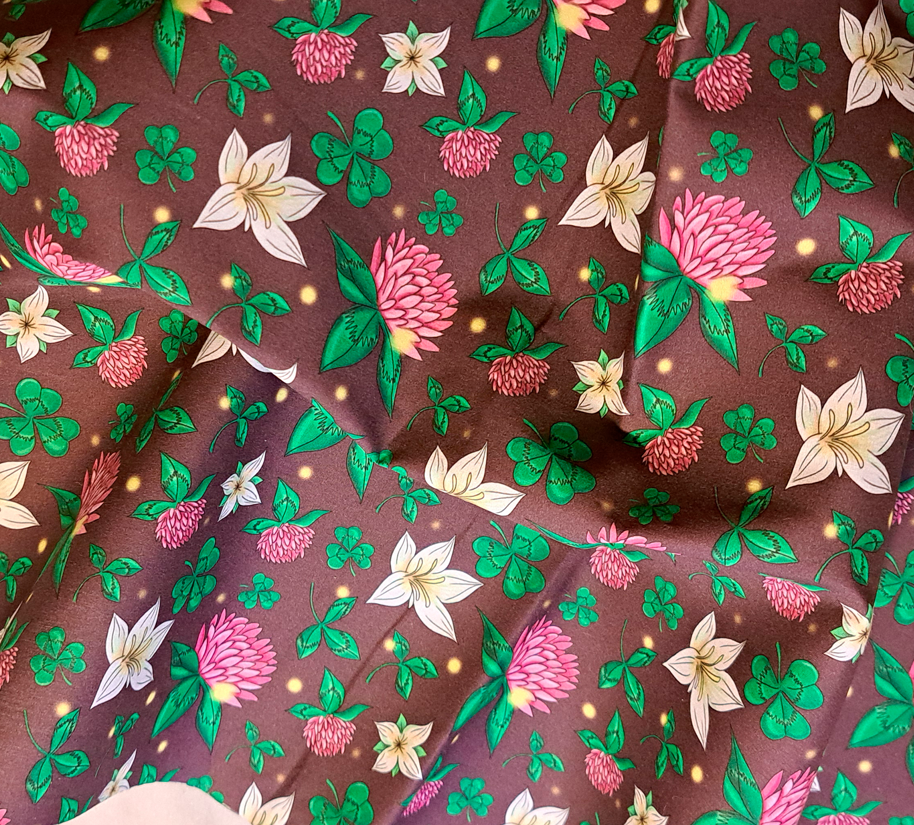 Nouveau – Popeline gots et oeko-tex imprimé en France – Motif La magie des Libellules – Fond Vert Foncé