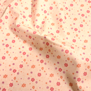 Nouveau – Popeline oeko-tex imprimé en France – Motif fleuri assorti Au coeur de la douceur – Fond Ecru